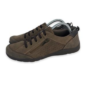 EARTH ORIGINS Rapid 2 Reeve WOMENS size 9.5 brown shoes sneakers